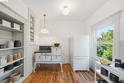 2343 Roosevelt Ave, Berkeley, CA 94703 - Photo 30