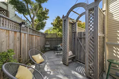 2343 Roosevelt Ave, Berkeley, CA 94703 - Photo 50