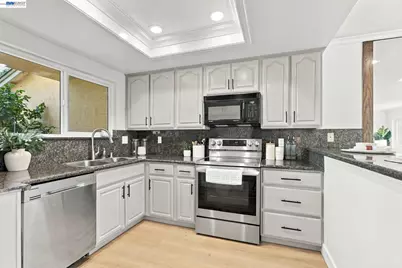 43119 Washington Cmn, Fremont, CA 94539 - Photo 6