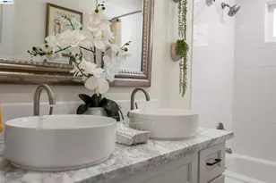 16081 Via Media, San Lorenzo, CA 94580 - Photo 14