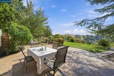 303 Calle La Mesa, Moraga, CA 94556 - Photo 24