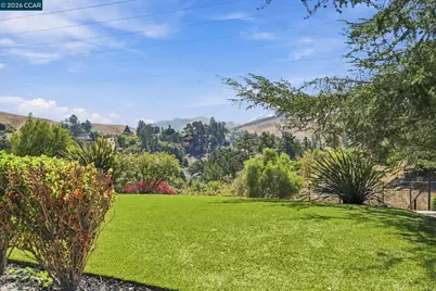 303 Calle La Mesa, Moraga, CA 94556 - Photo 32