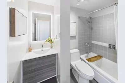 320 Lee St #702, Oakland, CA 94610 - Photo 32