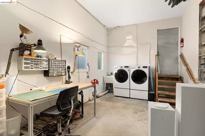7542 Valentine St, Oakland, CA 94605 - Photo 24