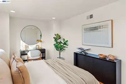2558 Pantalis Ct, San Jose, CA 95132 - Photo 38