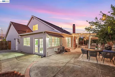 2558 Pantalis Ct, San Jose, CA 95132 - Photo 52