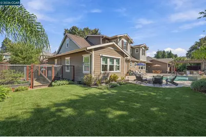 4 Tyler Ct, Danville, CA 94526 - Photo 2