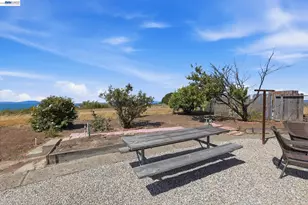 2167 Cypress Ave, San Pablo, CA 94806 - Photo 38