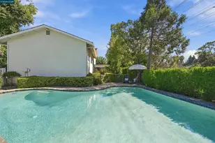 5378 Meadow Wood Pl, Concord, CA 94521 - Photo 32