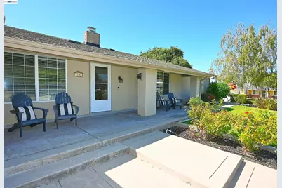 1147 Lomitas Ave, Livermore, CA 94550 - Photo 2