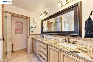 8545 Hilton Way, Fair Oaks, CA 95628 - Photo 10