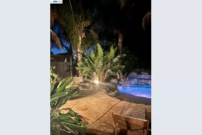 8545 Hilton Way, Fair Oaks, CA 95628 - Photo 18