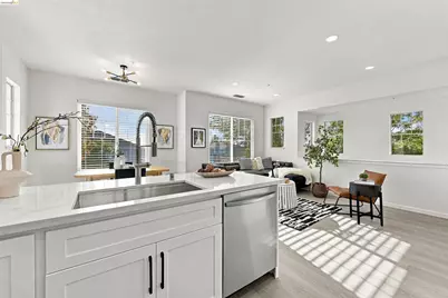 23389 Canyon Terrace Dr, Castro Valley, CA 94552 - Photo 8