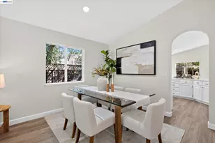 8039 Canyon Creek Cir, Pleasanton, CA 94588 - Photo 10