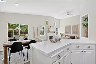 8039 Canyon Creek Cir, Pleasanton, CA 94588 - Photo 16
