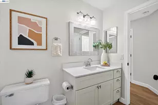 8039 Canyon Creek Cir, Pleasanton, CA 94588 - Photo 32