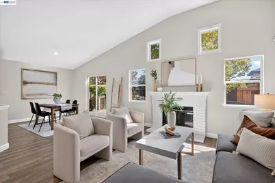 8039 Canyon Creek Cir, Pleasanton, CA 94588 - Photo 20