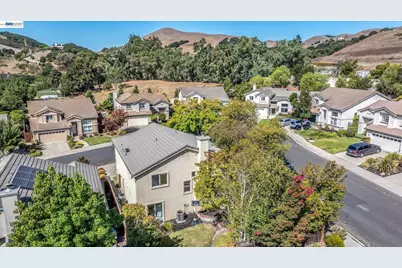 8039 Canyon Creek Cir, Pleasanton, CA 94588 - Photo 46