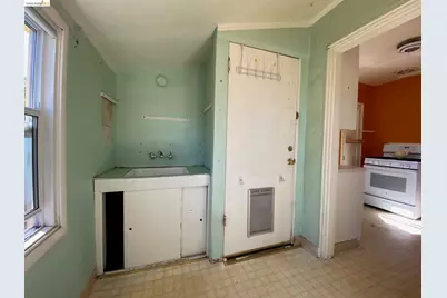 2814 Roosevelt Ave, Richmond, CA 94804 - Photo 20