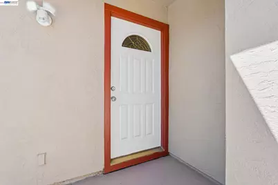 31261 Fredi St, Union City, CA 94587 - Photo 6