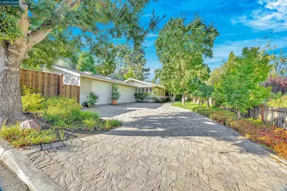 3237 Driftwood Dr, Lafayette, CA 94549 - Photo 1