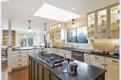 22 Kensington Ct, Kensington, CA 94707 - Photo 18