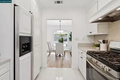 939 Mountain View Dr, Lafayette, CA 94549 - Photo 10