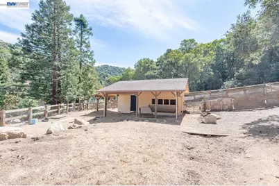 35575 Palomares Rd, Castro Valley, CA 94552 - Photo 58