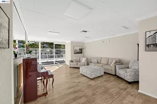 400 Davey Glen Rd, Belmont, CA 94002 - Photo 12