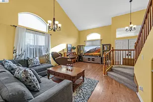 15100 Shining Star Ln, San Leandro, CA 94579 - Photo 6