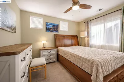 15100 Shining Star Ln, San Leandro, CA 94579 - Photo 26