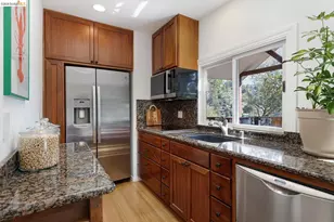 5430 Estates Dr, Oakland, CA 94618 - Photo 14