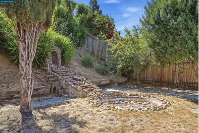 240 Power Drive, Vallejo, CA 94589 - Photo 34