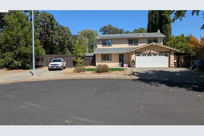 110 Sansome Ct, Vacaville, CA 95687 - Photo 2