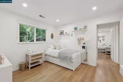 837 Tully Way, Concord, CA 94518 - Photo 32