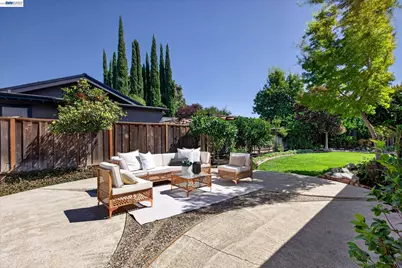 1740 Argonne Dr, Concord, CA 94518 - Photo 44