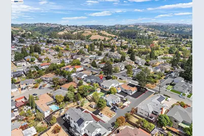 18367 Apricot Way, Castro Valley, CA 94546 - Photo 80