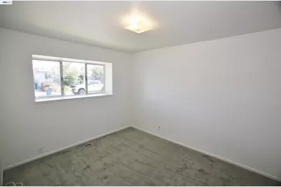 24675 Townsend Ave, Hayward, CA 94544 - Photo 16