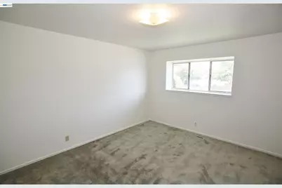 24675 Townsend Ave, Hayward, CA 94544 - Photo 14