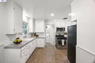 1942 6th St, Concord, CA 94519 - Photo 8