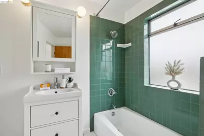 3113 Shattuck Ave #5, Berkeley, CA 94705 - Photo 22