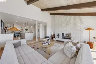 10592 Englewood Dr, Oakland, CA 94605 - Photo 24