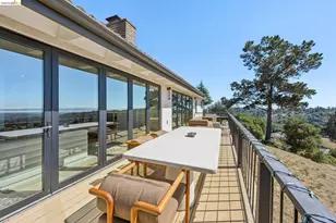 10592 Englewood Dr, Oakland, CA 94605 - Photo 50