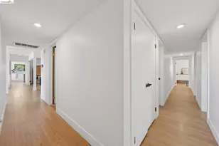 10592 Englewood Dr, Oakland, CA 94605 - Photo 38