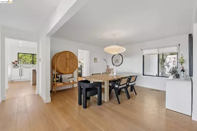10592 Englewood Dr, Oakland, CA 94605 - Photo 10