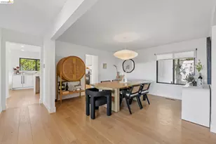 10592 Englewood Dr, Oakland, CA 94605 - Photo 10