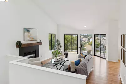 557 Hiller Dr, Oakland, CA 94618 - Photo 38