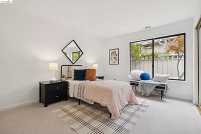 557 Hiller Dr, Oakland, CA 94618 - Photo 50