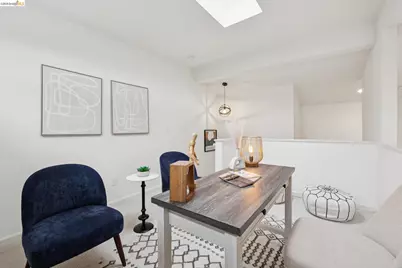 557 Hiller Dr, Oakland, CA 94618 - Photo 42