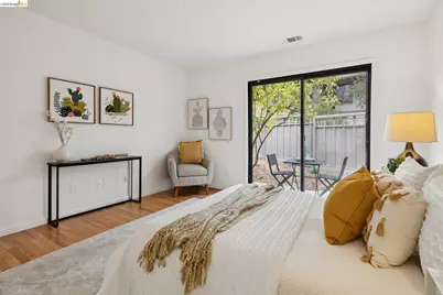 557 Hiller Dr, Oakland, CA 94618 - Photo 46